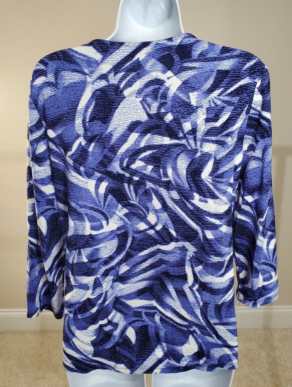 Chico's - Indigo Abstract Swirl Print - Zipper Accent Top Size 1 Medium - Picture 3 of 16